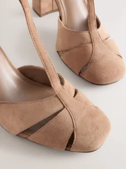 Schoenen Met Hakken|Next - Leren schoenen met uitsnijding, T-bandje en blokhakken met ronde neus Kameelkleurig suède