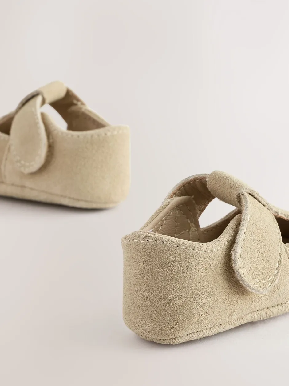 Babyschoenen|Next - Leren babyschoen met T-bandje (0 - 24 mnd) Kiezelkleurig suède