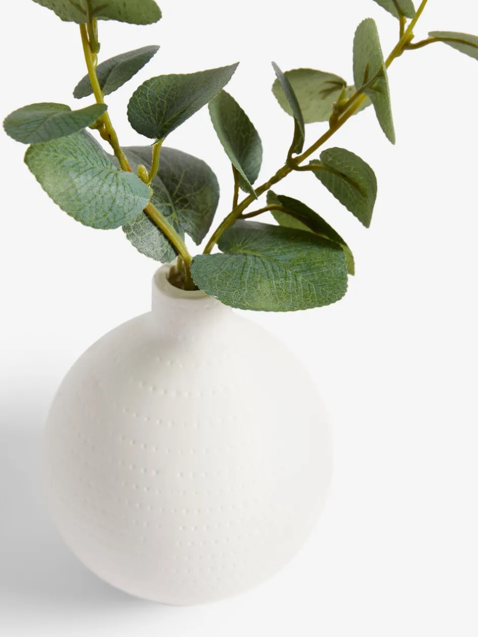 Kunstbloemen*Next Kunsteucalyptus in witte vaas