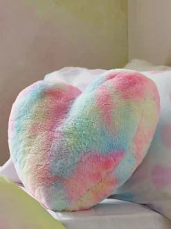 Kussentjes En Plaids|Kussentjes En Plaids|Next Kussen met hartjes en regenboogkleuren met kleurverloop