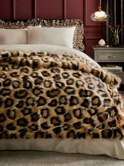 Kussentjes En Plaids|Kussentjes En Plaids*Next Lange sprei van imitatiebont met luipaardprint