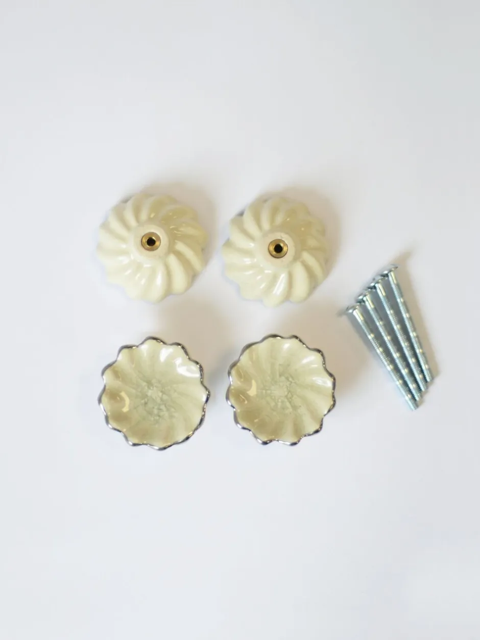 Laura Ashley*Laura Ashley 4 Pack Ceramic Metallic Edge Drawer Knobs Off White Zilver