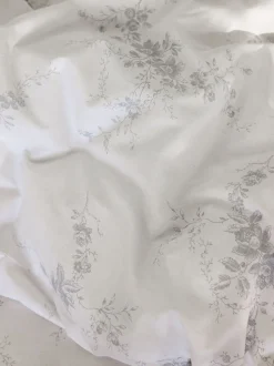 Laura Ashley*Laura Ashley Caerleon Floral Print 100% Cotton Duvet Cover and Pillowcase Set