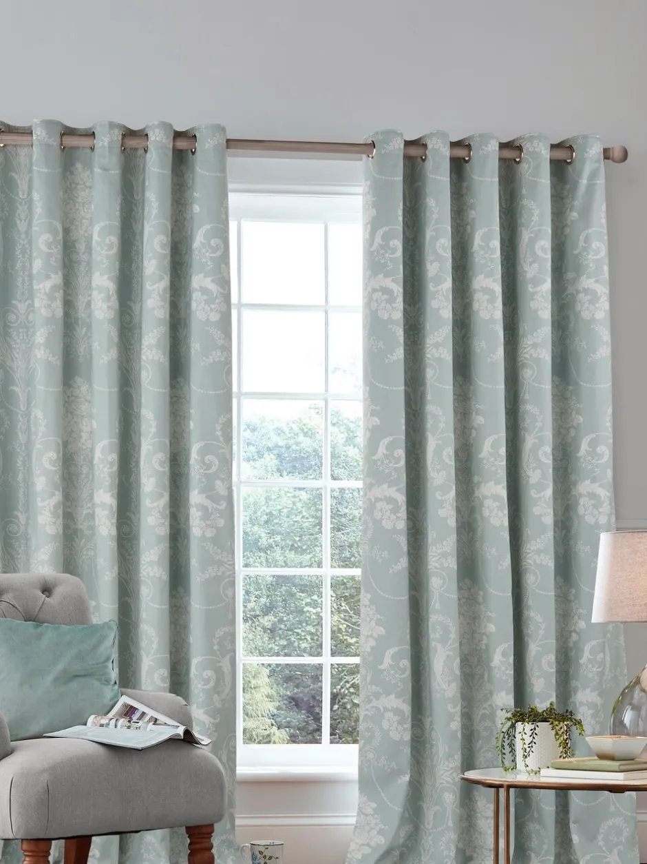 Laura Ashley|Laura Ashley Josette ringgordijnen met verduisterende voering Eendeneiblauw