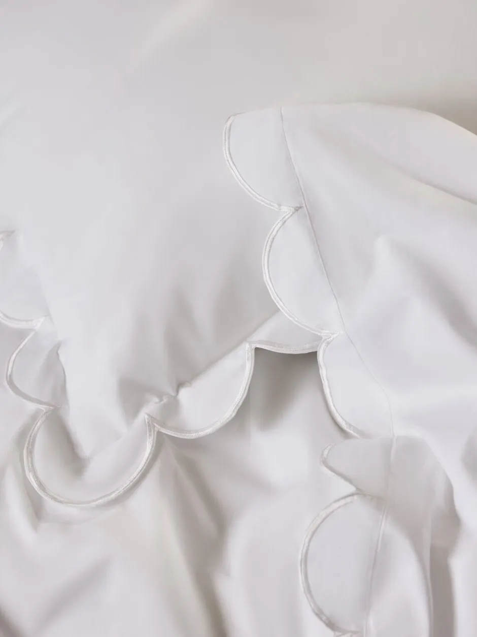 Laura Ashley|Laura Ashley Scallop 200 Thread Count Duvet Cover and Pillowcase Set