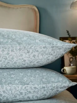 Merkbeddengoed|Laura Ashley Supersoft 100% Brushed Cotton Campion Duvet Cover and Pillowcase Set Blauw vaal seaspray