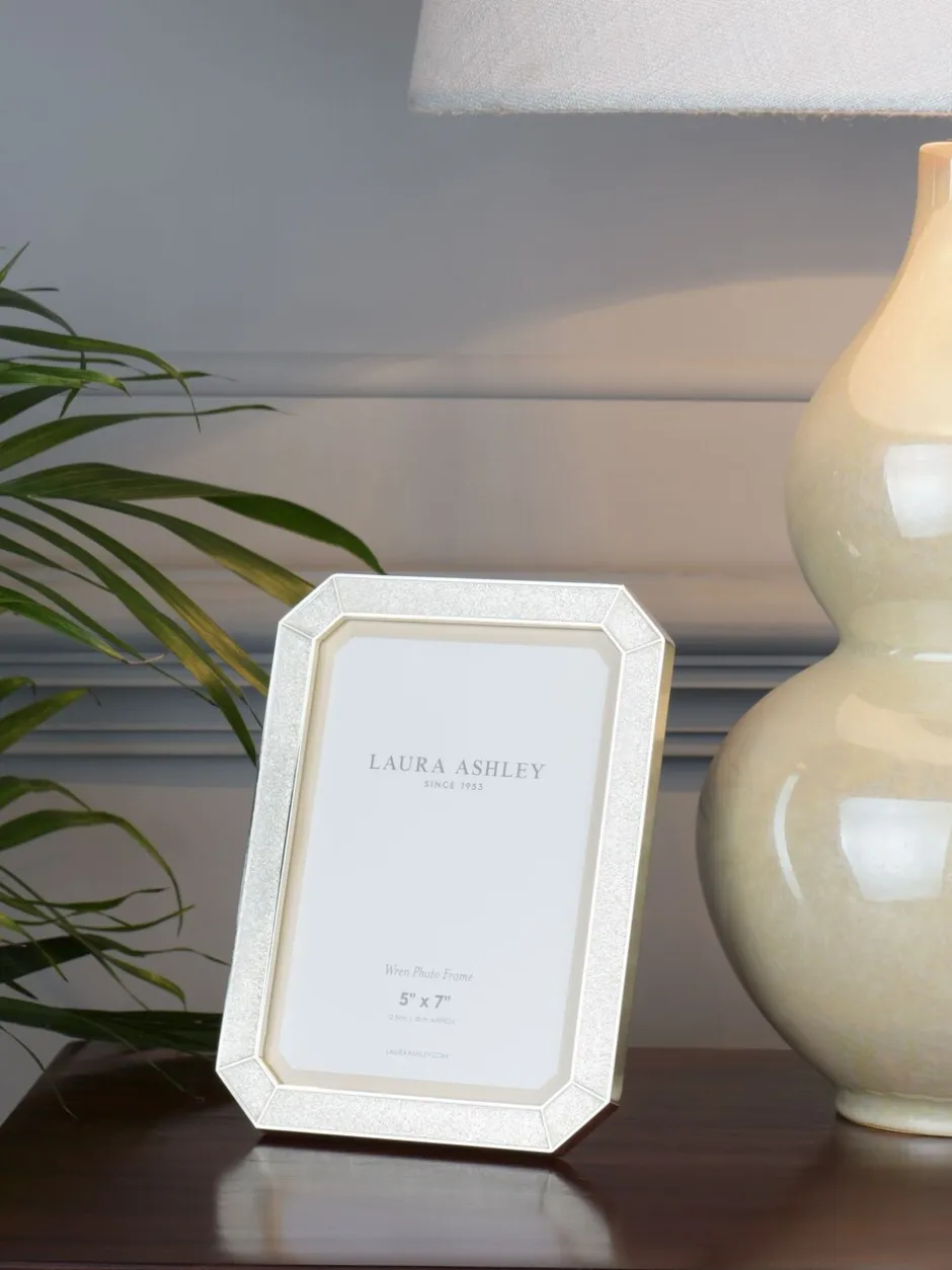 Fotolijsten|Laura Ashley Wren verzilverde fotolijst met imitatieparel en glitter