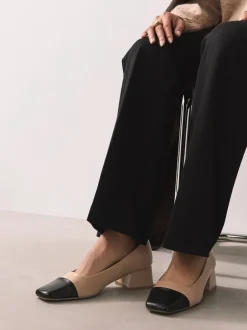 Schoenen Met Hakken|Next - Forever Comfort® Toe Cap Low Block Court Heels Licht beige