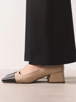 Schoenen Met Hakken|Next - Forever Comfort® Toe Cap Low Block Court Heels Licht beige