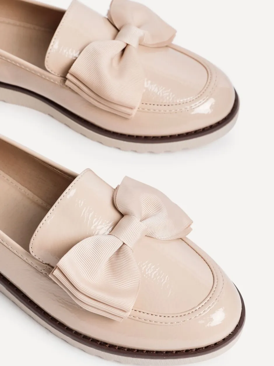 Lage Schoenen|Linzi - Cathy loafers met plateauzool en grote strik Licht beige