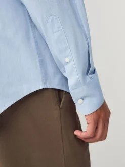 Formele Overhemden|Shirts|Next Lichtblauw - Normale Pasvorm - Gemakkelijk te strijken Oxford overhemd met doorlopende knopen
