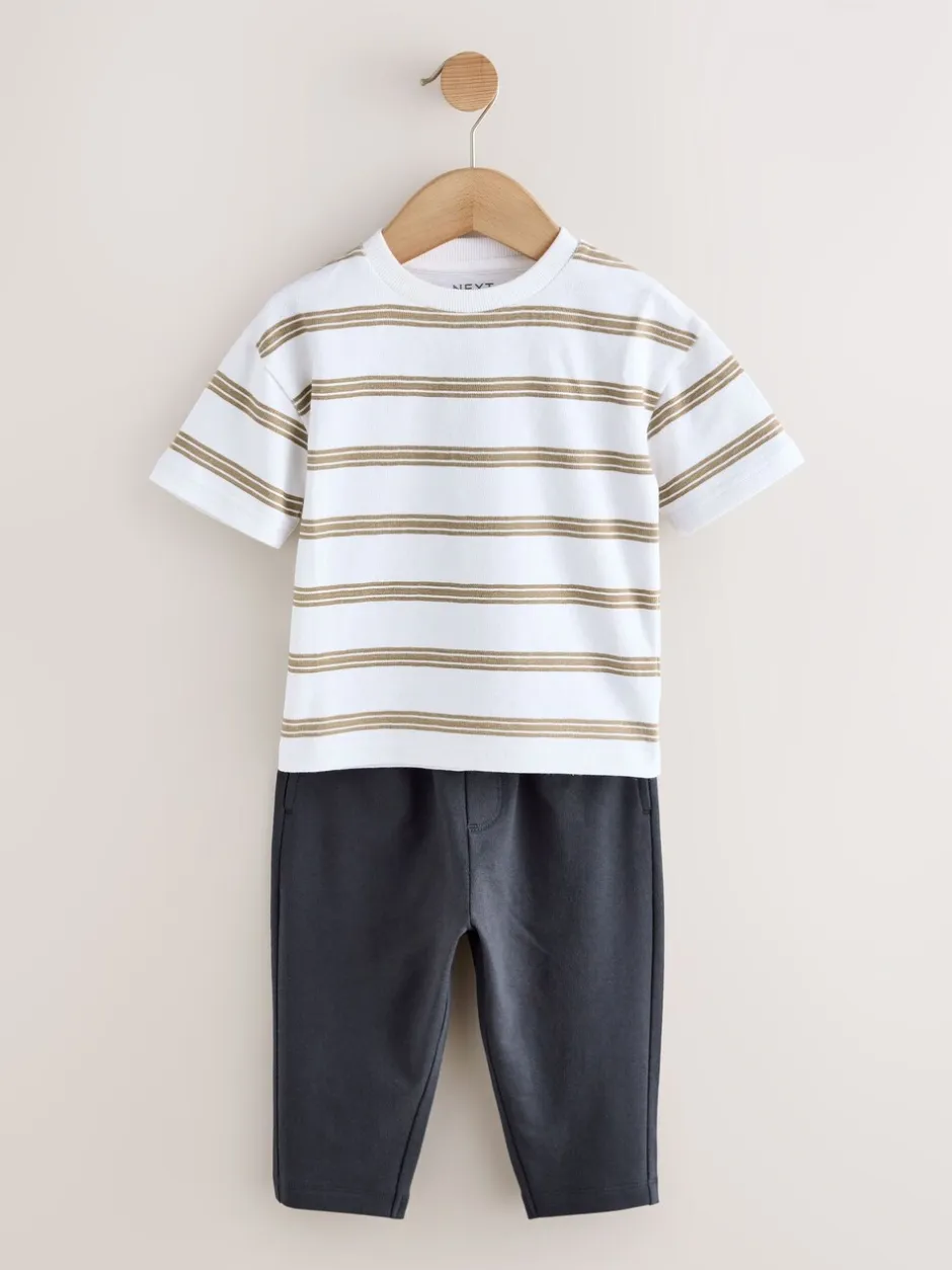 Jassen En Jacks|Broeken En Chino's*Next - Jersey Shirt T-Shirt and Joggers 3 Piece Set (3mths-7yrs) Lichtbruin