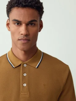 Poloshirts|Next Lichtbruin - Regular fit poloshirt met korte mouwen en contrasterende randen