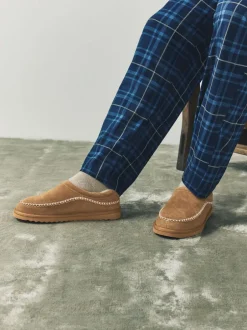 Pantoffels|Loungewear*Next - Signature Suede Stitch Detail Slippers Lichtbruin