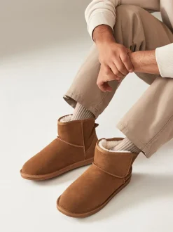 Pantoffels*Next - Signature Suede Slipper Boots with Faux Fur Lining Lichtbruin