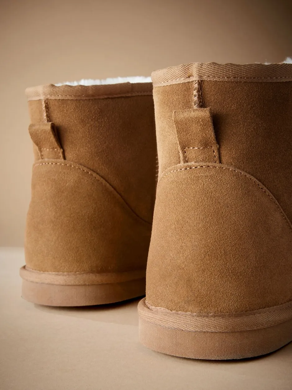 Pantoffels*Next - Signature Suede Slipper Boots with Faux Fur Lining Lichtbruin