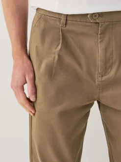 Broeken En Chino's*Next - Single Pleated Stretch Chinos Trousers Lichtbruin
