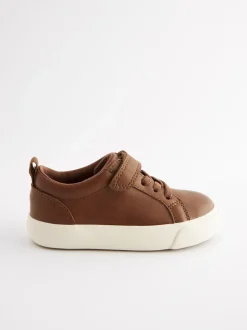 Sneakers*Next - Sneakers met klittenbandsluiting en elastische veters Lichtbruin