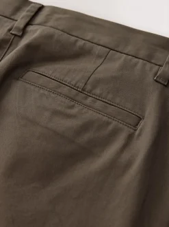 Broeken En Chino's|Next Lichtbruin - Standaard toelopende pasvorm - Stretchy chino