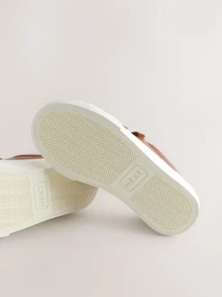 Sneakers*Next - Touch Fastening Slimme Casual Trainers Lichtbruin