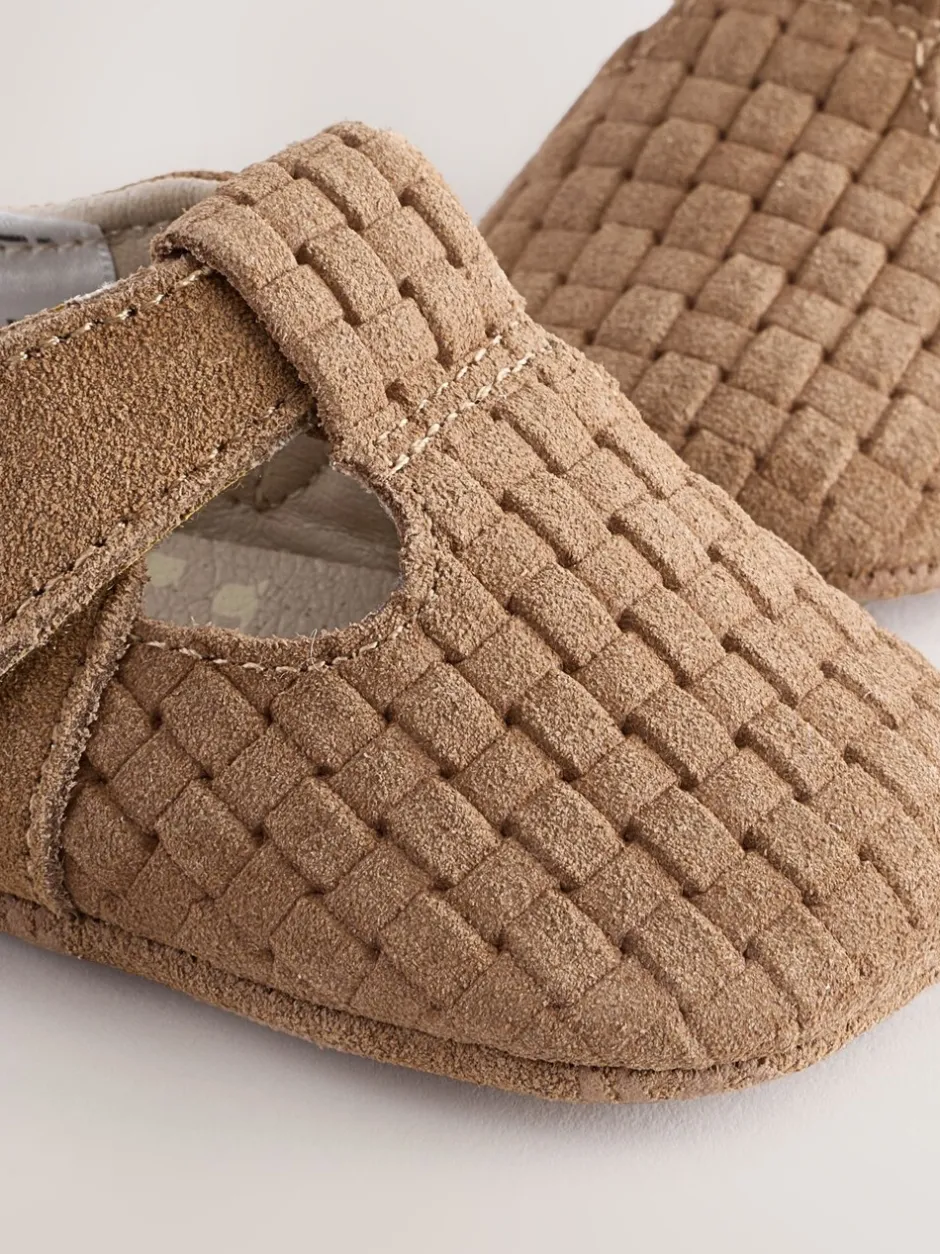 Babyschoenen*Next - Leren babyschoen met T-bandje (0 - 24 mnd) Lichtbruin geweven suède