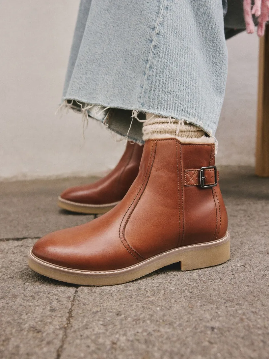 Ruimvallend En Extraruimvallend|Boots*Next - Forever Comfort® Faux Fur Lined Buckle Trim Ankle Boots Lichtbruin leer