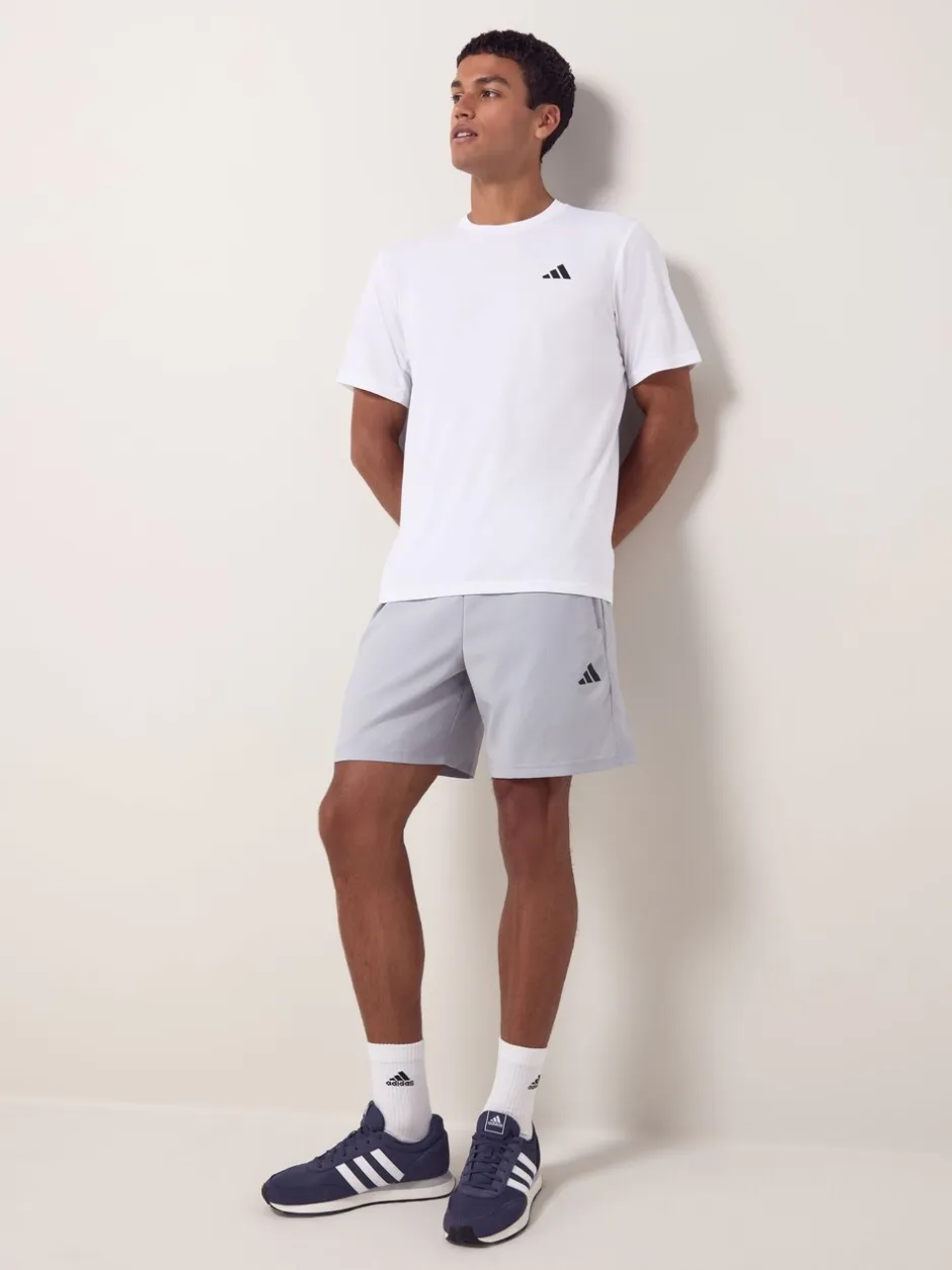 Shorts*adidas Lichtgrijs - Train Essentials geweven trainingsshorts