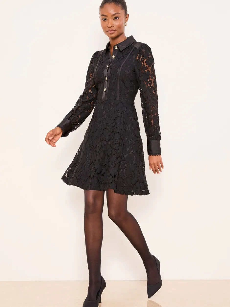 Jurken*Lipsy Mini All-Over Lace Long Sleeve Skater Dress