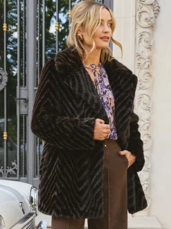 Jassen En Jacks|Love & Roses Chevron Faux Fur Coat
