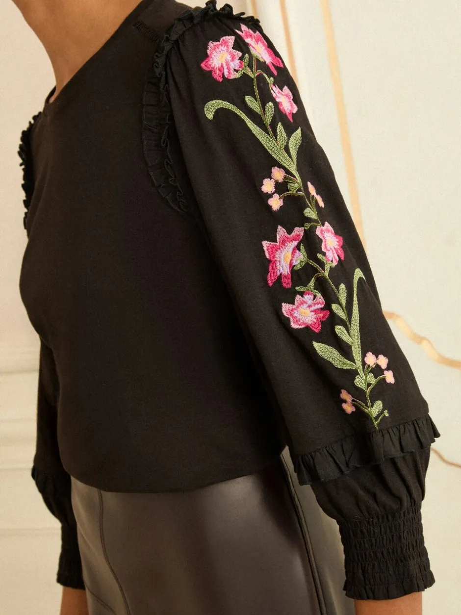 Blouses En Overhemden*Love & Roses Embroidered Detail Jersey Top