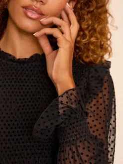Blouses En Overhemden*Love & Roses Mesh Long Sleeve Blouse