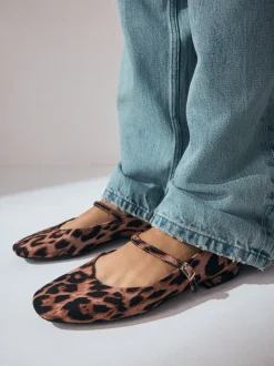 Lage Schoenen|Next - Mary Jane-schoenen met ronde neus Luipaardprint