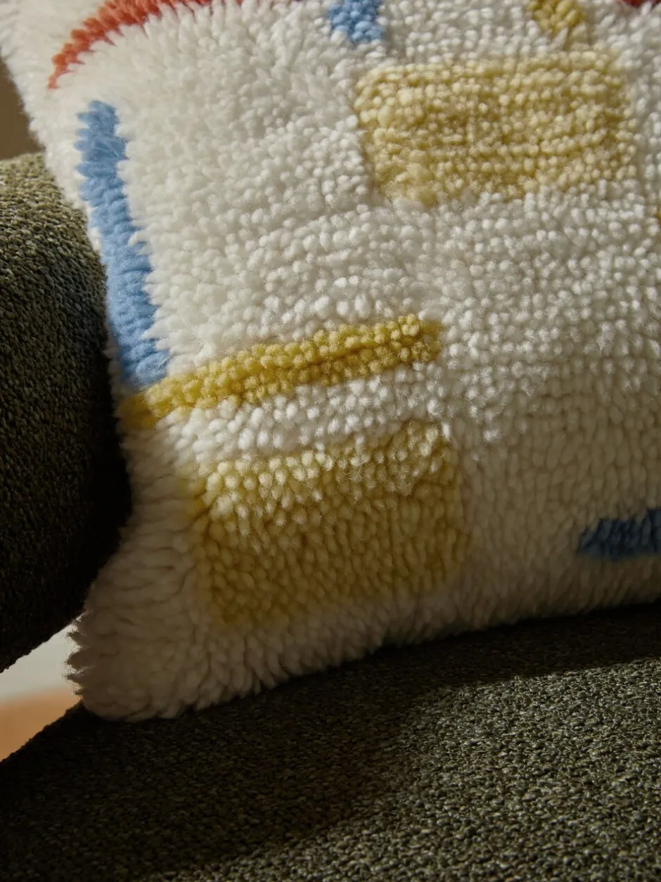 Kussentjes En Plaids|Kussentjes En Plaids|MADE.COM Max Tufted Berber Cushion