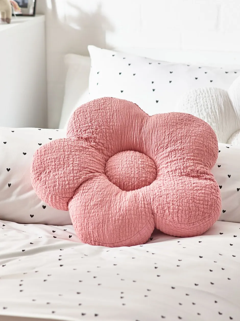 Kussentjes En Plaids|Kussentjes En Plaids*Next Madeliefvormig kussen met textuur van 100% katoen Roze