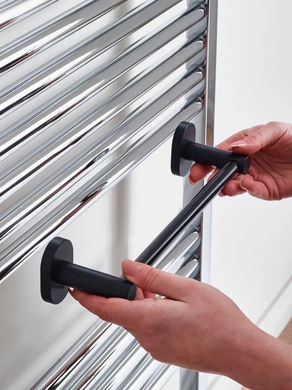 Badkameraccessoires|Next Magnetische uitschuifbare handdoekrail Zwart