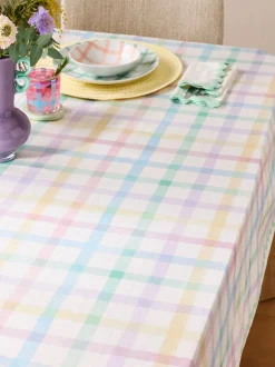 Tafellinnen En Placemats |Tafelgerei|Next Makkelijk afveegbaar geruit tafelkleed