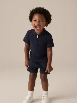 Shorts|Sets En Outfits|Next Marinablauw getextureerd - Set van poloshirt met korte mouwen en short (3mnd-7jr)