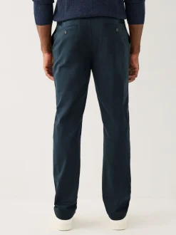 Broeken En Chino's*Next - Aansluitend - Slim-fit katoenen TENCEL™ lyocell blend chino's met comfortabele tailleband. Marineblauw