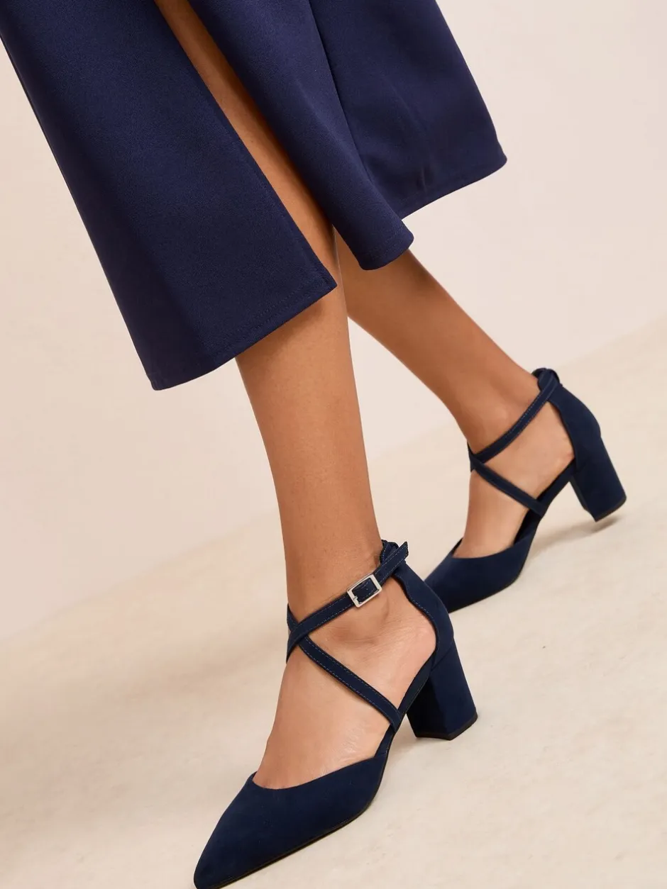 Schoenen Met Hakken*Friends Like These - pumps met blokhak en gekruiste bandjes Marineblauw