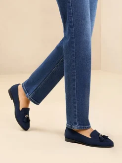 Lage Schoenen|Ruimvallend En Extraruimvallend*Lipsy - Platte Loafers met Smalle Zool en Kwastjes Marineblauw