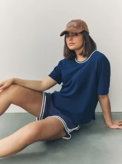 Shorts|Next Marineblauw - Sportshort met contrasterende Streep