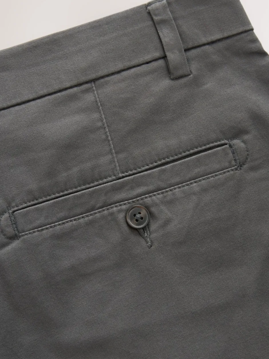 Shorts|Next - Ruimvallende pasvorm. - Set van 2 chinoshorts met stretch Marineblauw/antraciet