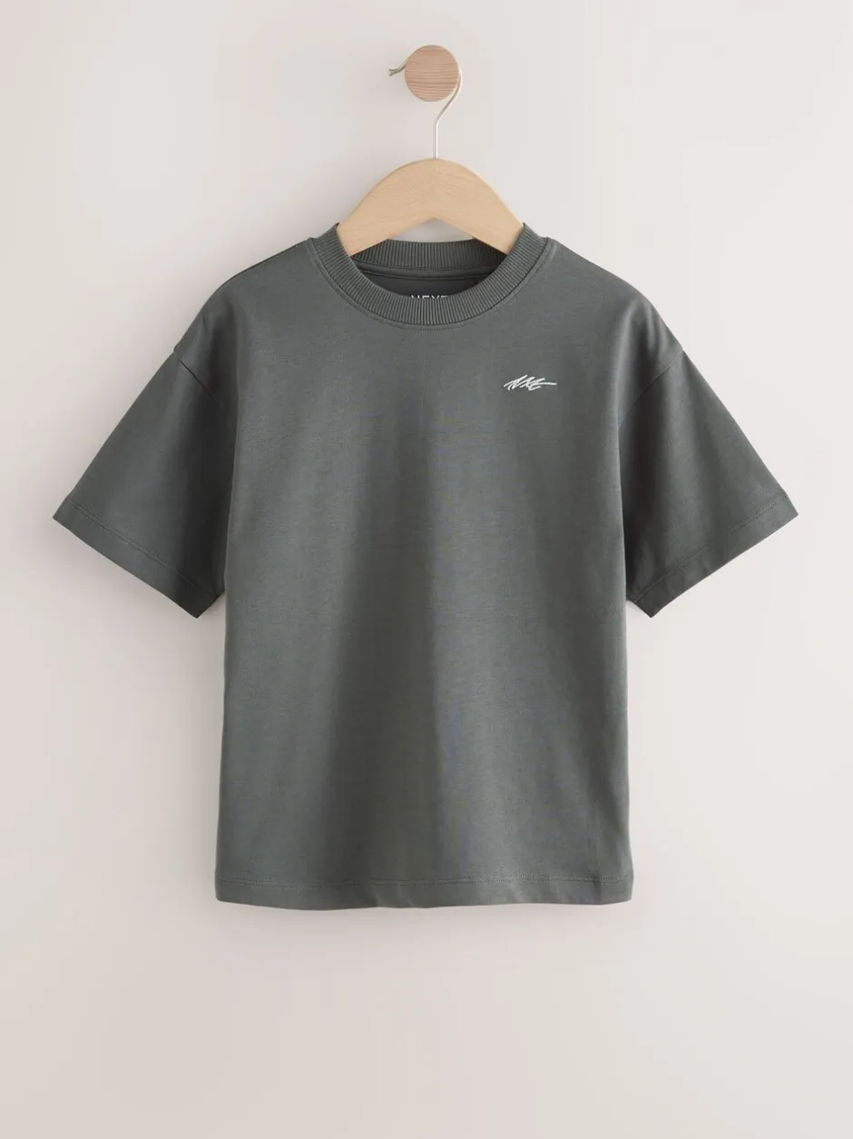 T-Shirts|Tops*Next - Short Sleeve Logo Chest Graphic T-Shirts 4 Pack (3-16yrs) Marineblauw/grijs/paarsrood