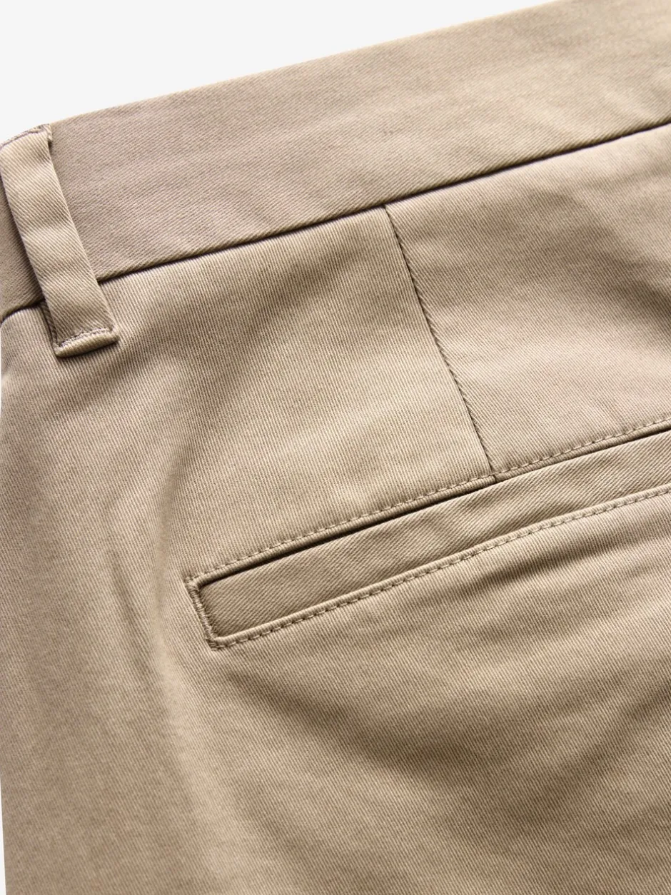 Broeken En Chino's|Next - Slim Fit - Stretch chino's verpakking van 2 Marineblauw/kiezelkleur