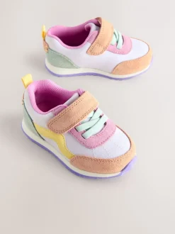 Sneakers*Next - Eerste loopschoentjes: sneakers Met verschillende kleurvlakken