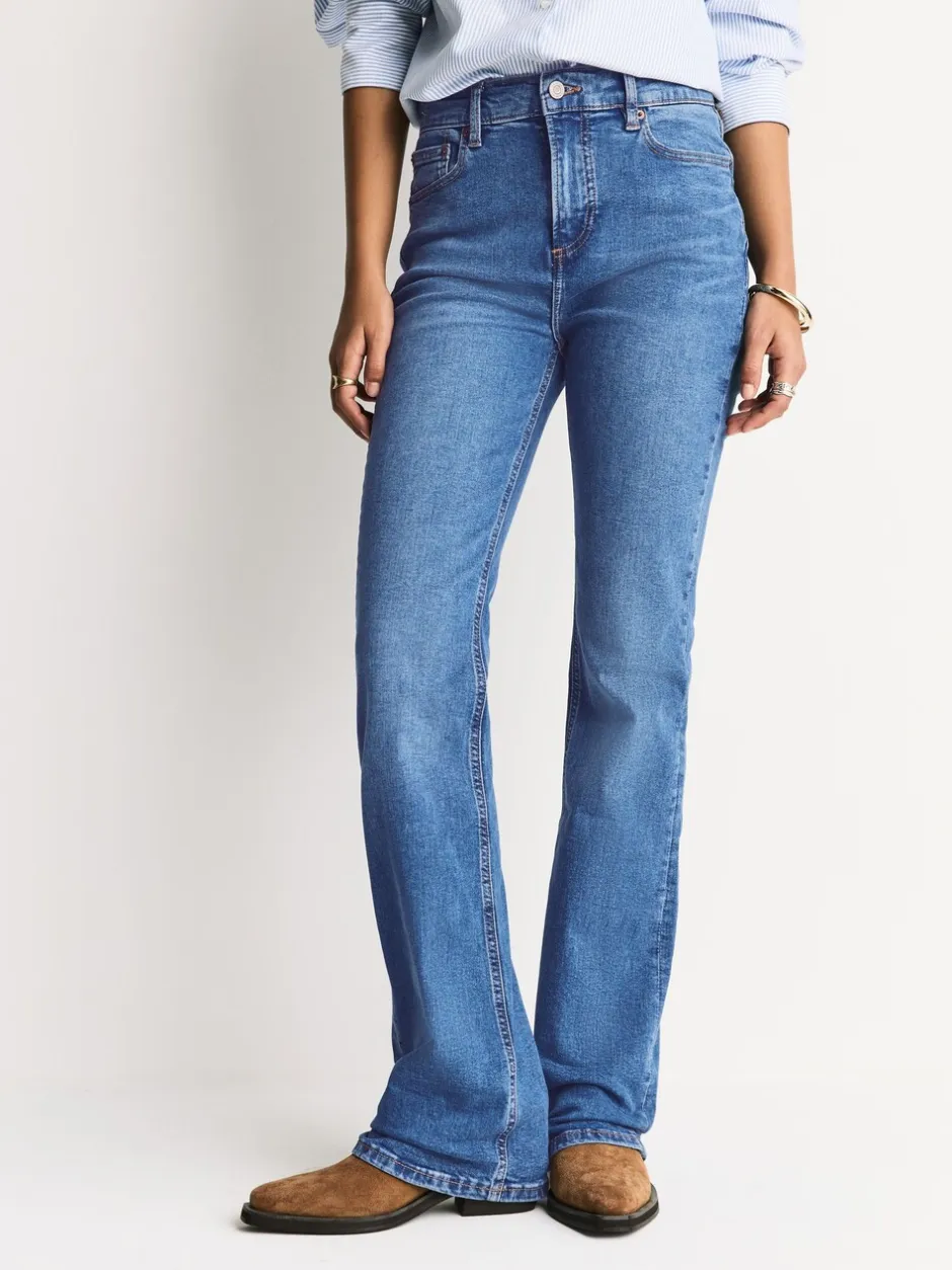 Jeans|Next - Mid Rise Stretch Bootcut Jeans Middenblauw denim