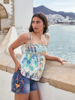 Shorts*Next - Denim shorts voor jongens Middenblauw met bloemenborduursel