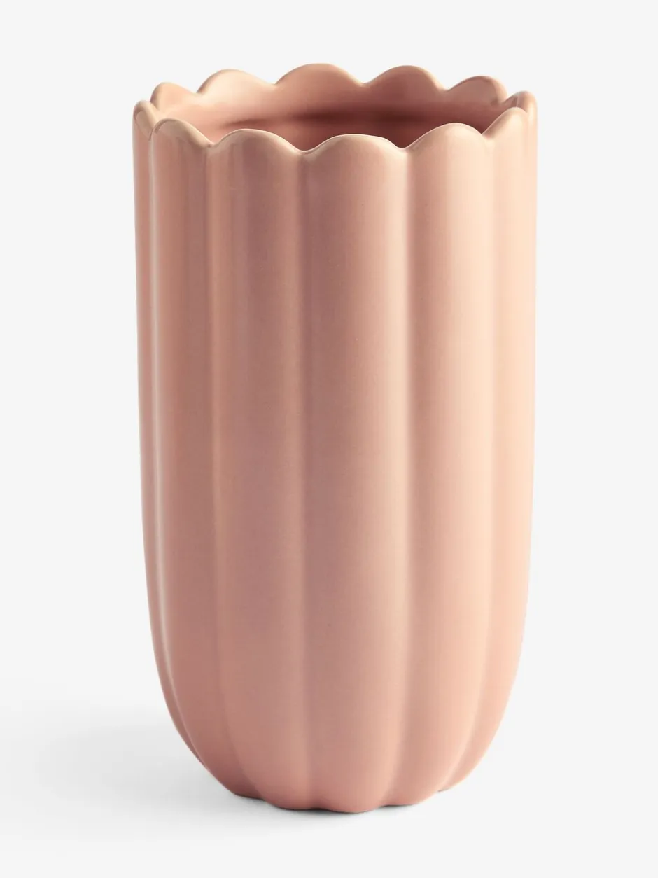 Vazen*Next Mini Ceramic Scalloped Vase