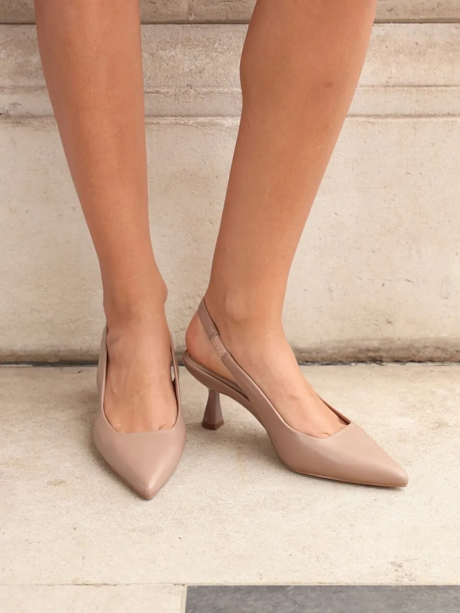 Schoenen Met Hakken|Linzi Mokka - Presley pumps met naaldhakken en spitse neus