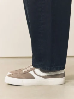 Sneakers*Next - Forever Comfort® Suede Side Stripe Skater Lace Up Trainers Mokkabruin